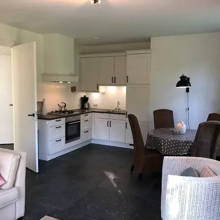 Nette Vakantie Woning Aan De Rand Van De Bossen Van Casa de Férias *